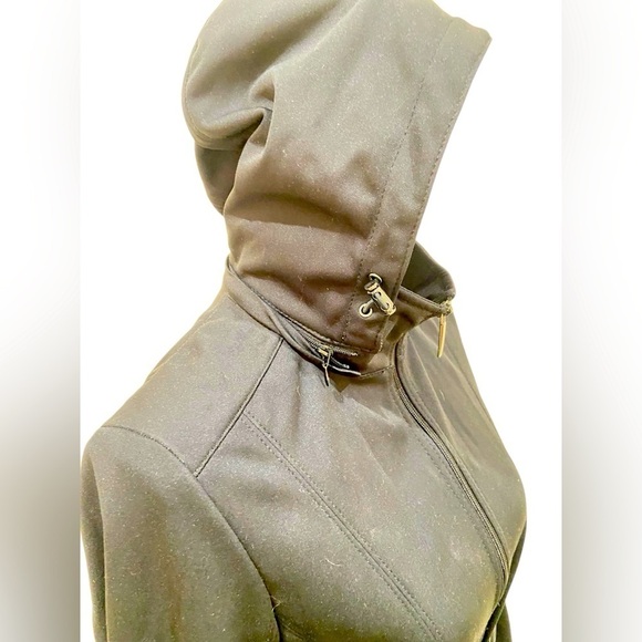 Laundry by Shelli Segal black belted zip up jacket with removal hood size small - Picture 8 of 10